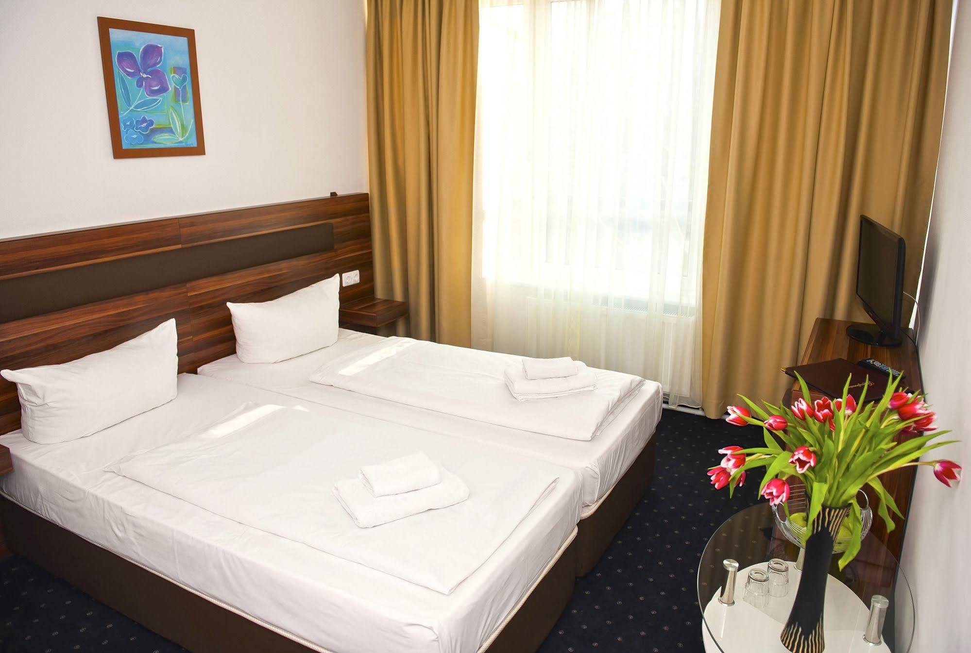 Aparthotel Christie Berlin Dış mekan fotoğraf